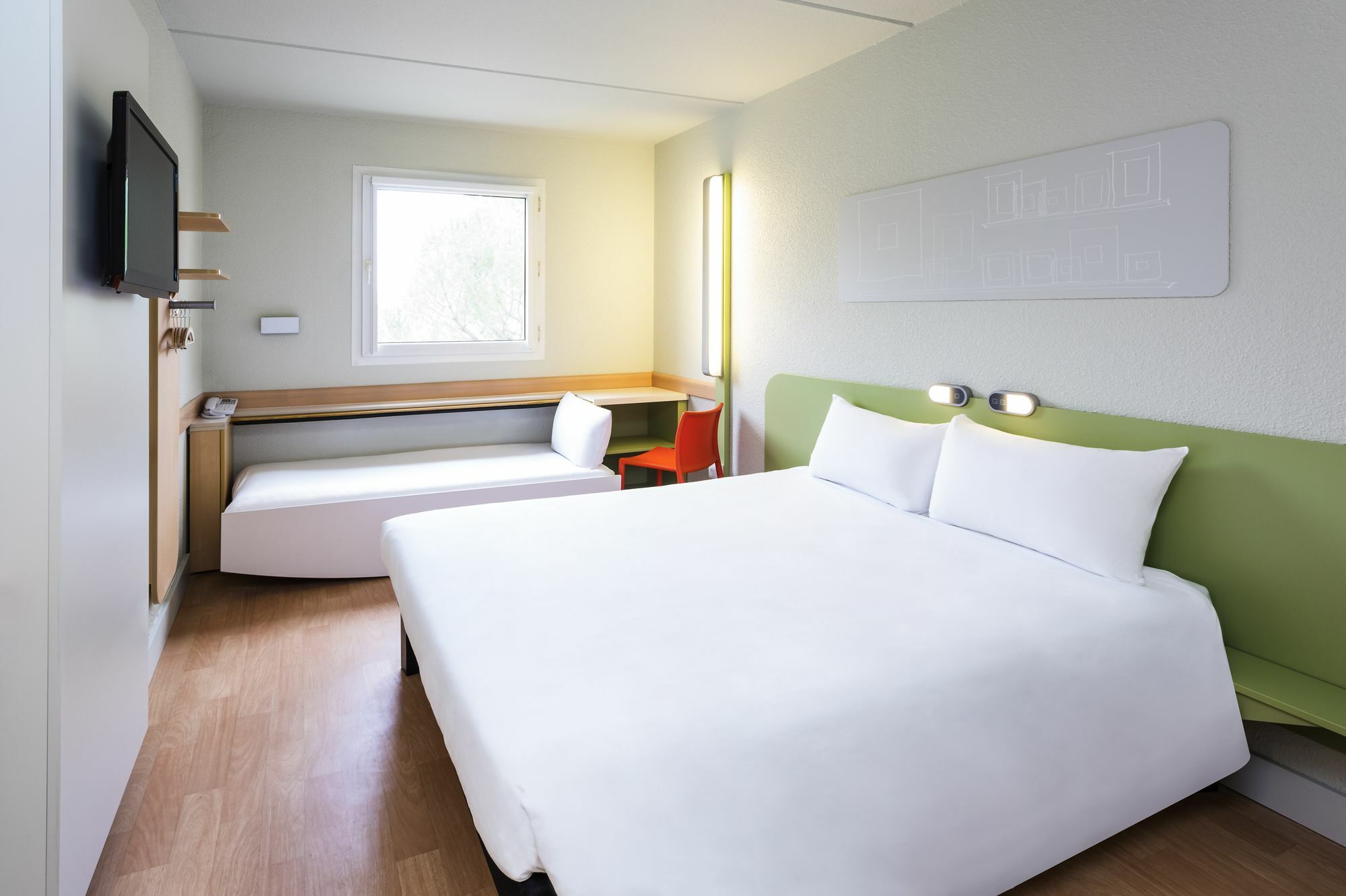 Ibis Budget Madrid Alcorcon Mostoles Экстерьер фото